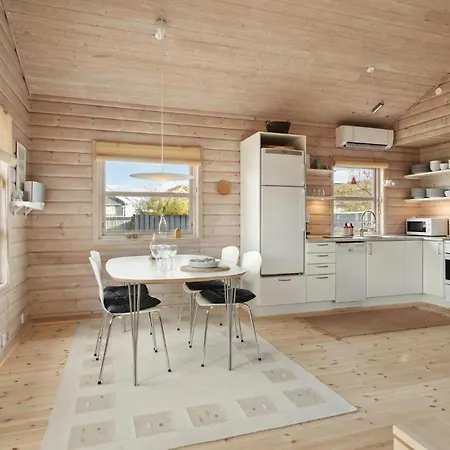 Holiday home 3 Bedroom Lovely In