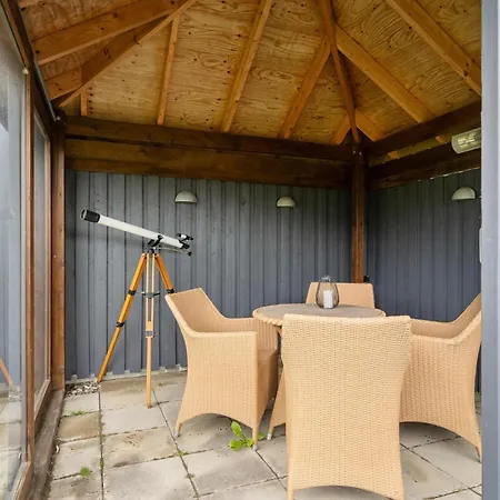 3 Bedroom Lovely In Holiday home *