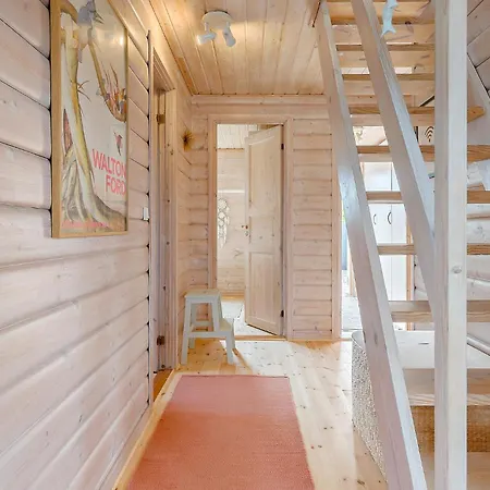 Feriehus 3 Bedroom Lovely In