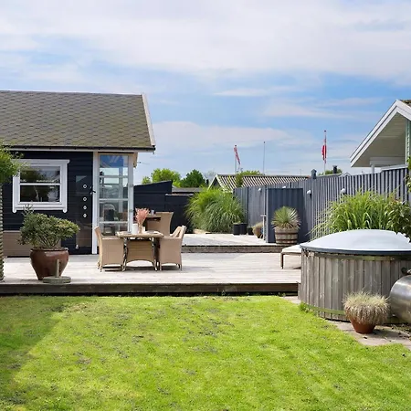 3 Bedroom Lovely In *