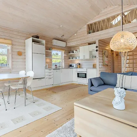 3 Bedroom Lovely In *